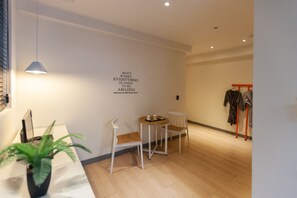 Habitación, terraza | Wifi gratis