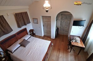 Double Room | Premium bedding, down comforters, minibar, desk - Tramontodivino B&B (Ravenna)