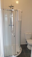 Family Room, Sea View | Bathroom | Shower, free toiletries, hair dryer, towels