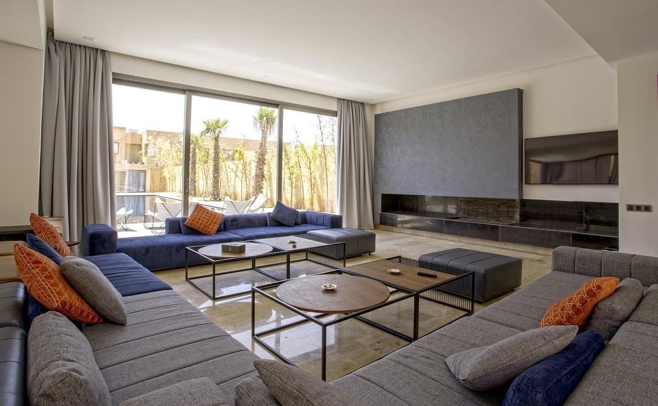 Deluxe Villa, 6 Bedrooms, Private Pool | Living room