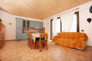 Apartment, 3 Bedrooms | Living area | LCD TV - Quadrilocale Suaredda Panorama (San Teodoro)