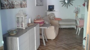Apartamento, 3 habitaciones | Zona de estar