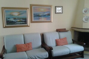 Appartamento, 2 camere da letto | Area soggiorno | TV LCD