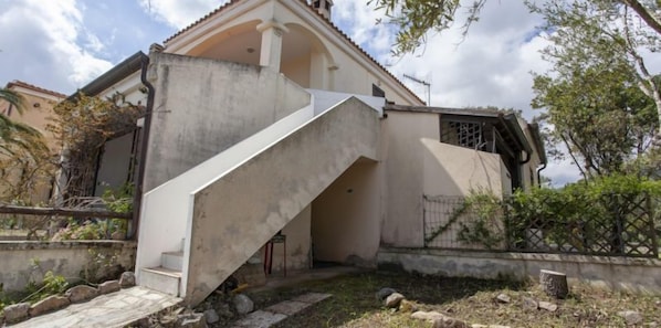 Exterior - Villetta Nazionale (San Teodoro)