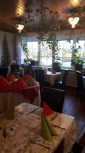 Restaurant - Hotel Restaurant Anna (Ramstein-Miesenbach)