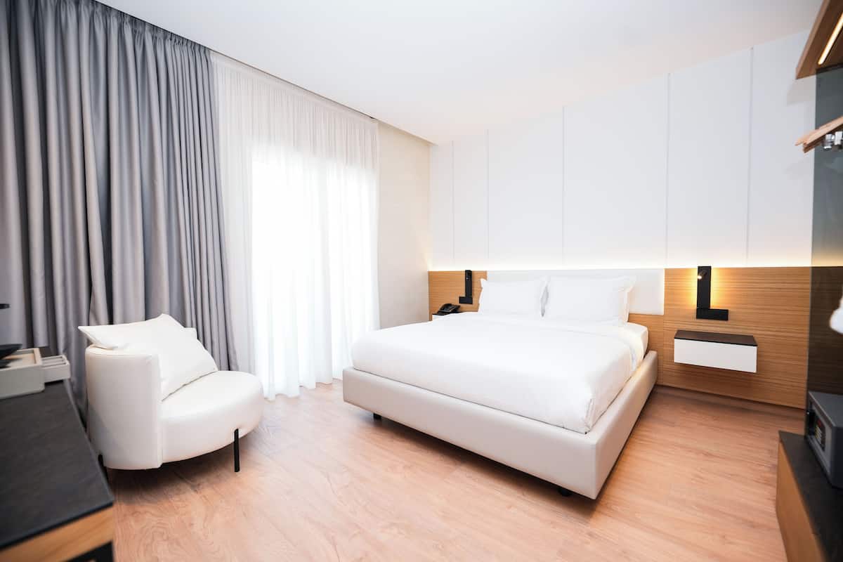 Double Room, Balcony, Sea View | 2 bedrooms, premium bedding, minibar, in-room safe