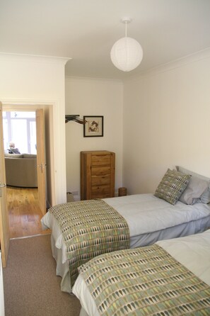 2 Schlafzimmer, Bügeleisen/Bügelbrett, Reisekinderbett, kostenloses WLAN