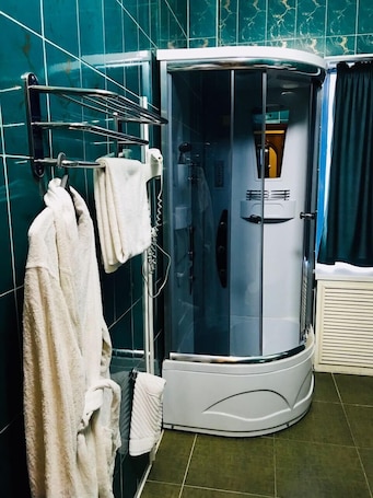 Suite, 1 Bedroom | Bathroom shower. Altyn-Adam Hotel