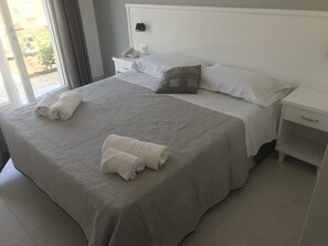 Caja de seguridad en la habitación y sistema de insonorización 