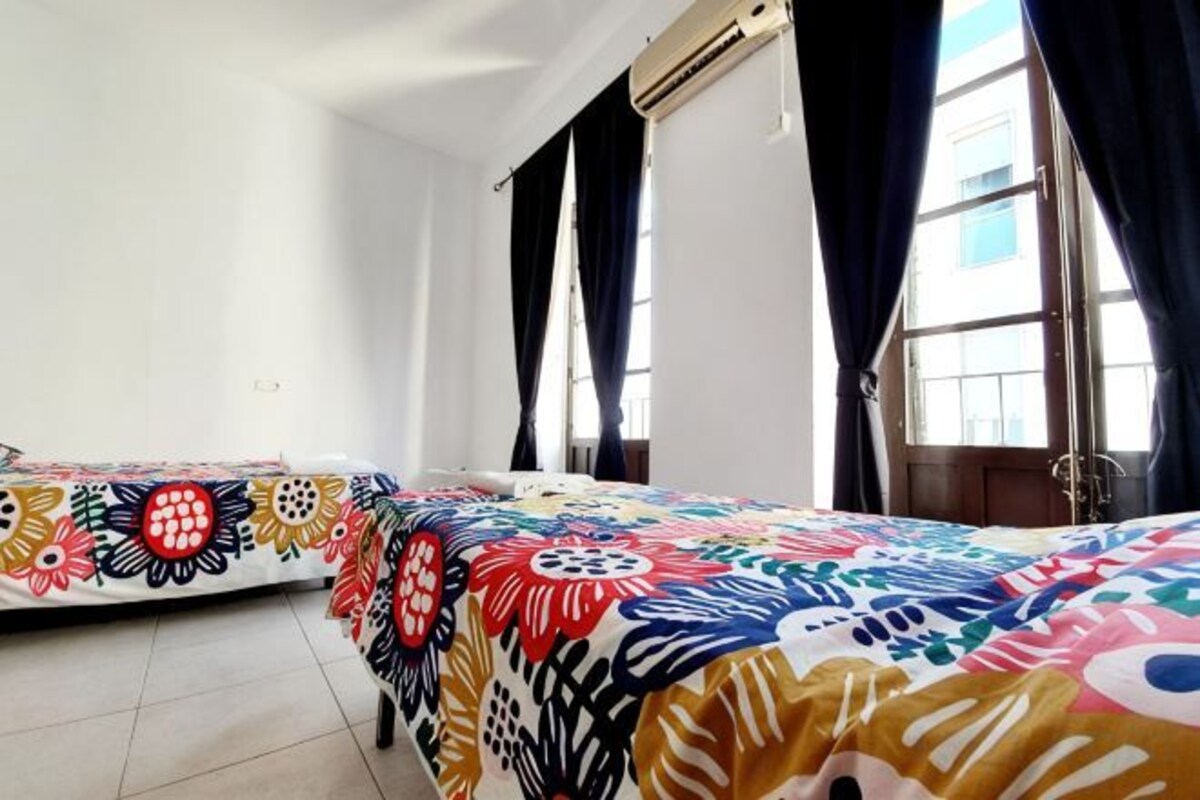 Triple Room With Shared Bathroom