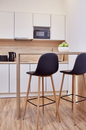 Signature Studio (Universe) | In-room dining - Apart-hotel Nordian (Kharkiv)