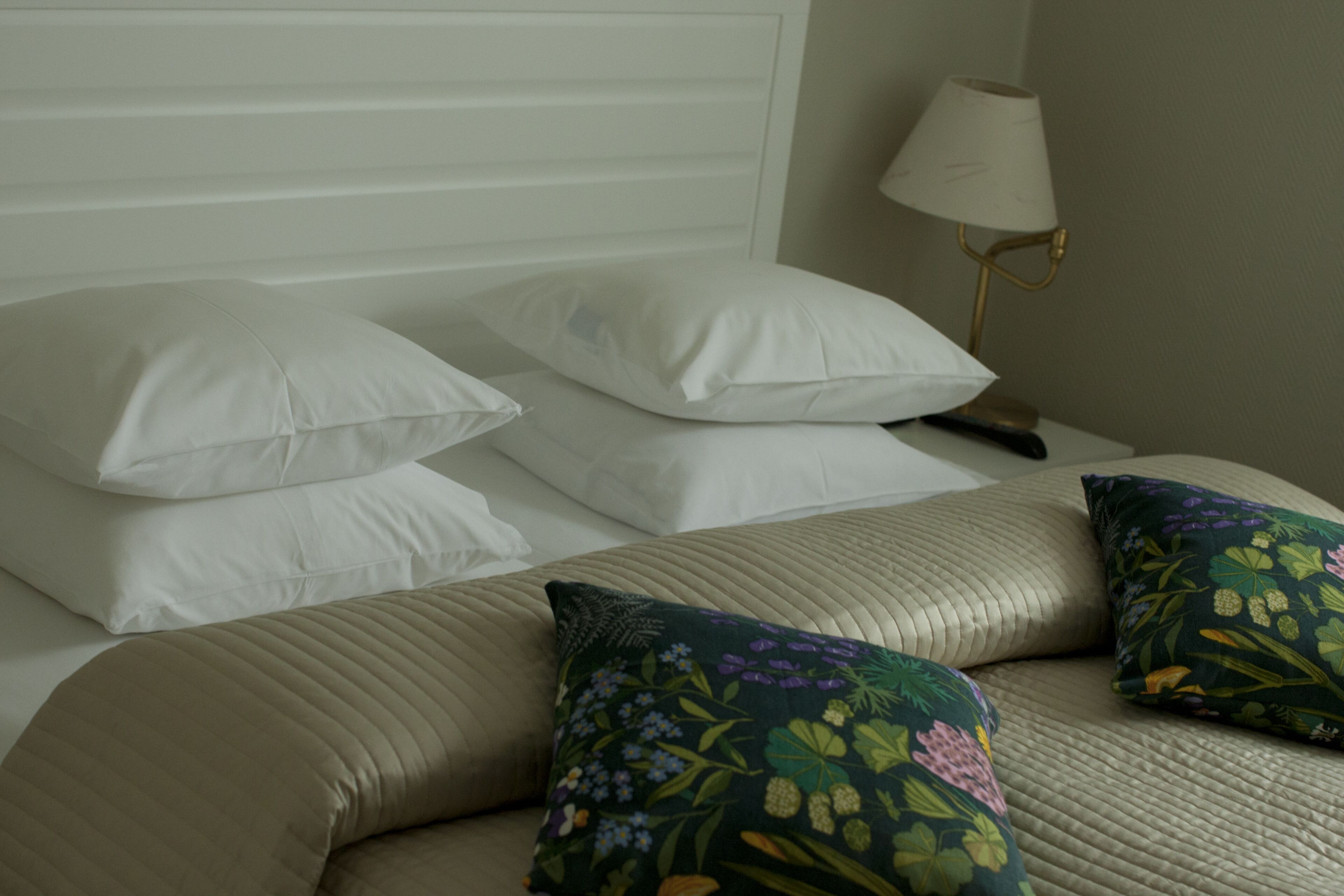 double room | 1 bedroom, individually furnished, blackout curtains, iron/ironing board