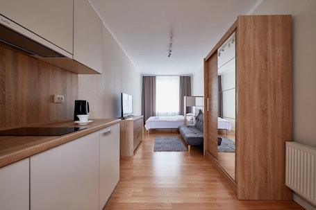 Studio (Elephant) | Iron/ironing board, free WiFi, bed sheets