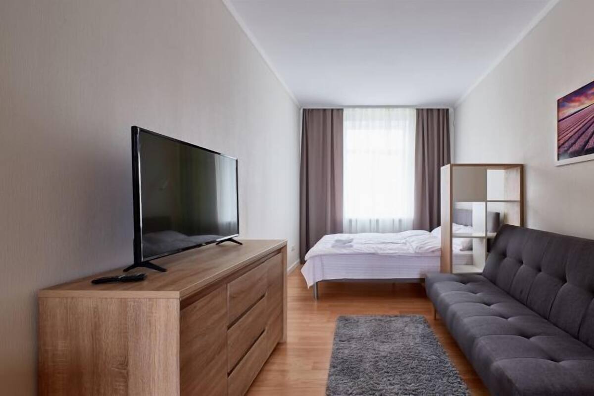 Iron/ironing board, free WiFi, bed sheets
