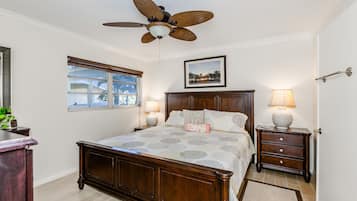 1 bedroom, iron/ironing board, WiFi (free), bed sheets