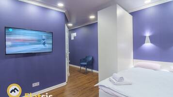 Apartment | Iron/ironing board, free WiFi, bed sheets