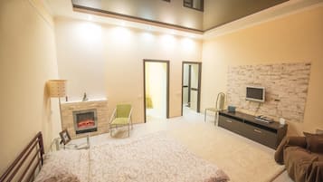 Apartment | Iron/ironing board, free cribs/infant beds, travel crib, free WiFi
