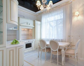 Apartment (Bonaparte) | Private kitchen
