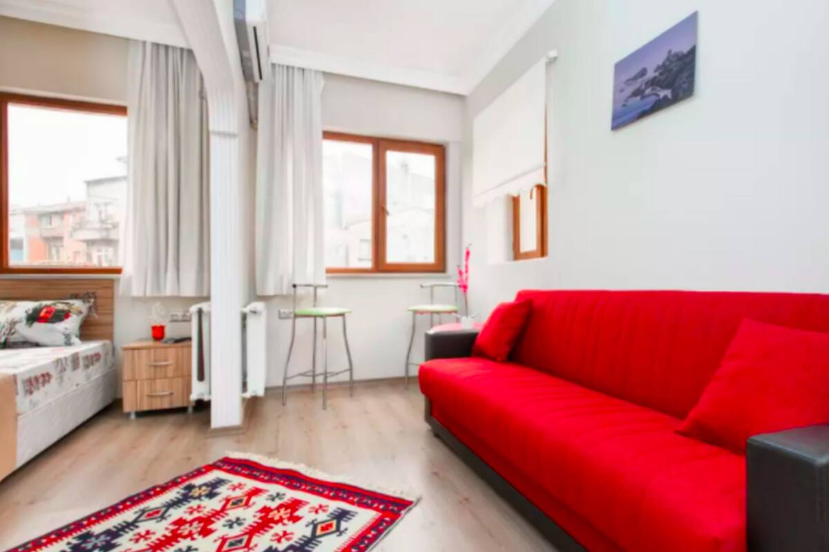 Family Apartment | Desk, laptop workspace, iron/ironing board (on request), WiFi (free)