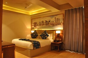 Phòng Deluxe | Két bảo mật tại phòng, bàn ủi/dụng cụ ủi quần áo 