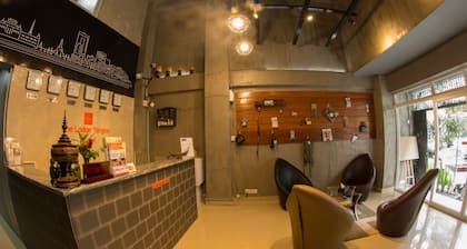 The Lodge Yangon Hostel