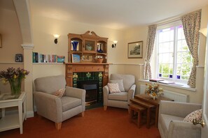 Télévision, cheminée