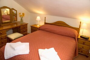 3 bedrooms, WiFi - A perfect holiday home just a short walk from the beach and the town (Sidmouth)