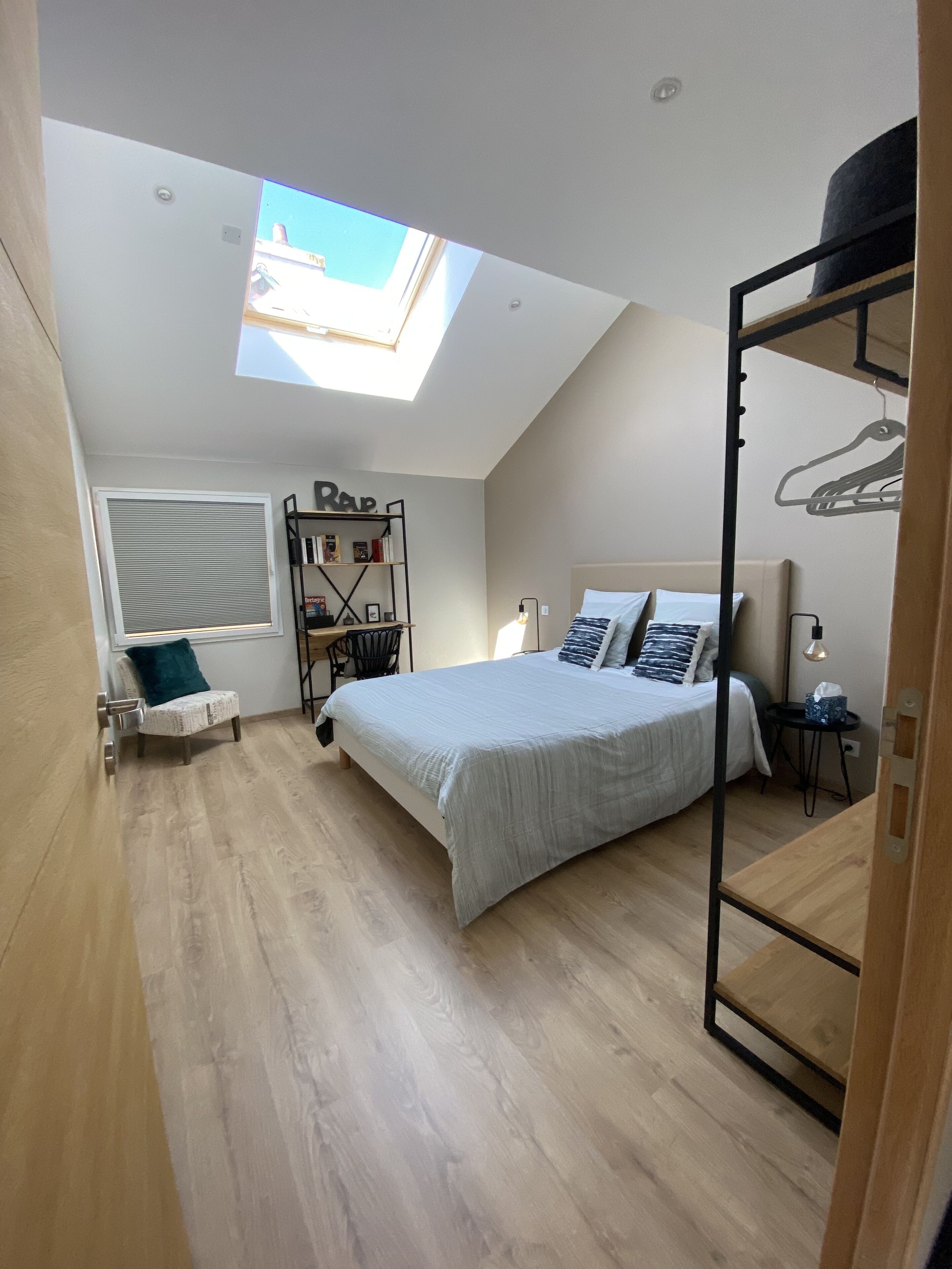 2 chambres, bureau, fer et planche à repasser, Wi-Fi gratuit