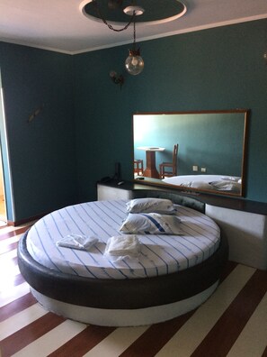 Standard Suite | Free WiFi, bed sheets, wheelchair access - Motel Monza (Santos)