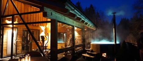 Tiefengewebe-Massagen