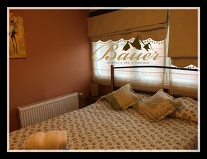 Rollaway beds, free WiFi