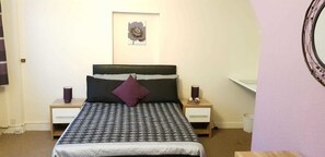 Habitación doble (The Lilac) | Wifi gratis y ropa de cama
