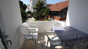 Classic House, 2 Bedrooms, Accessible, Smoking | Balcony