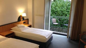 Doppel- oder Zweibettzimmer | Kostenloses WLAN, Bettwäsche