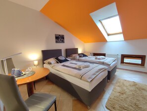 Double Room - Hotel 28 (Jaromer)