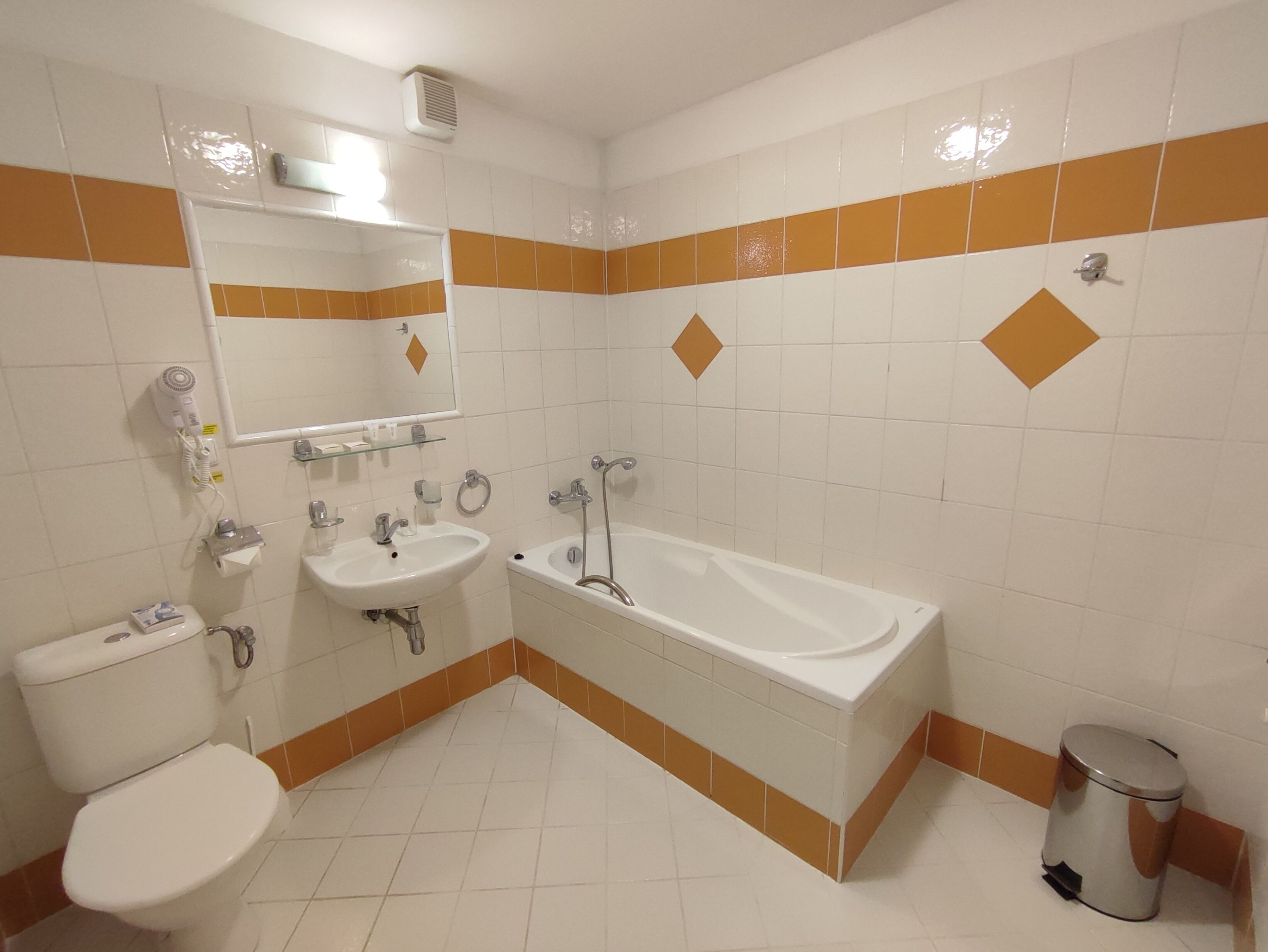 Triple Room | Bathroom