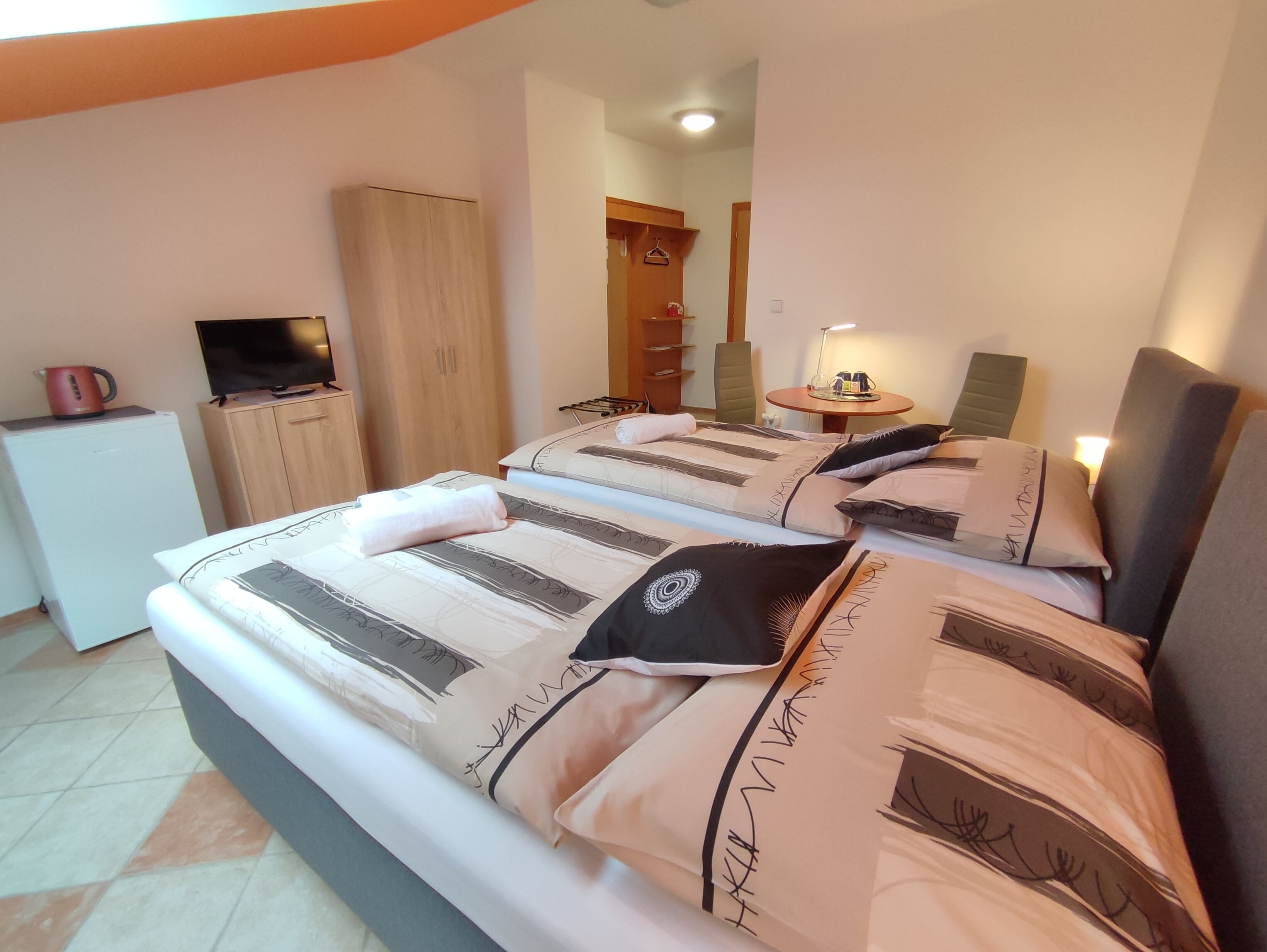 더블룸 | 노트북 작업 공간, 다리미/다리미판, 무료 WiFi, 침대 시트