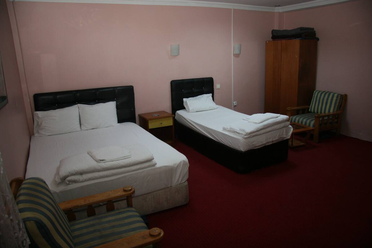 Standard Twin Room | Soundproofing, free WiFi, bed sheets