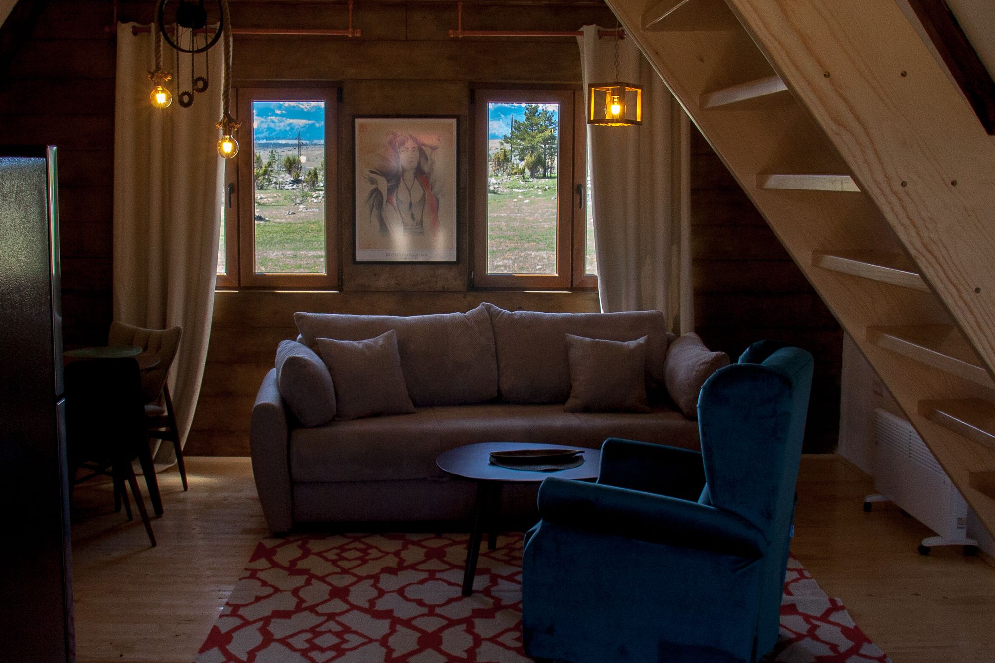 Nhà gỗ Grand, quang cảnh núi, cạnh núi | Khu phòng khách | TV màn hình phẳng 