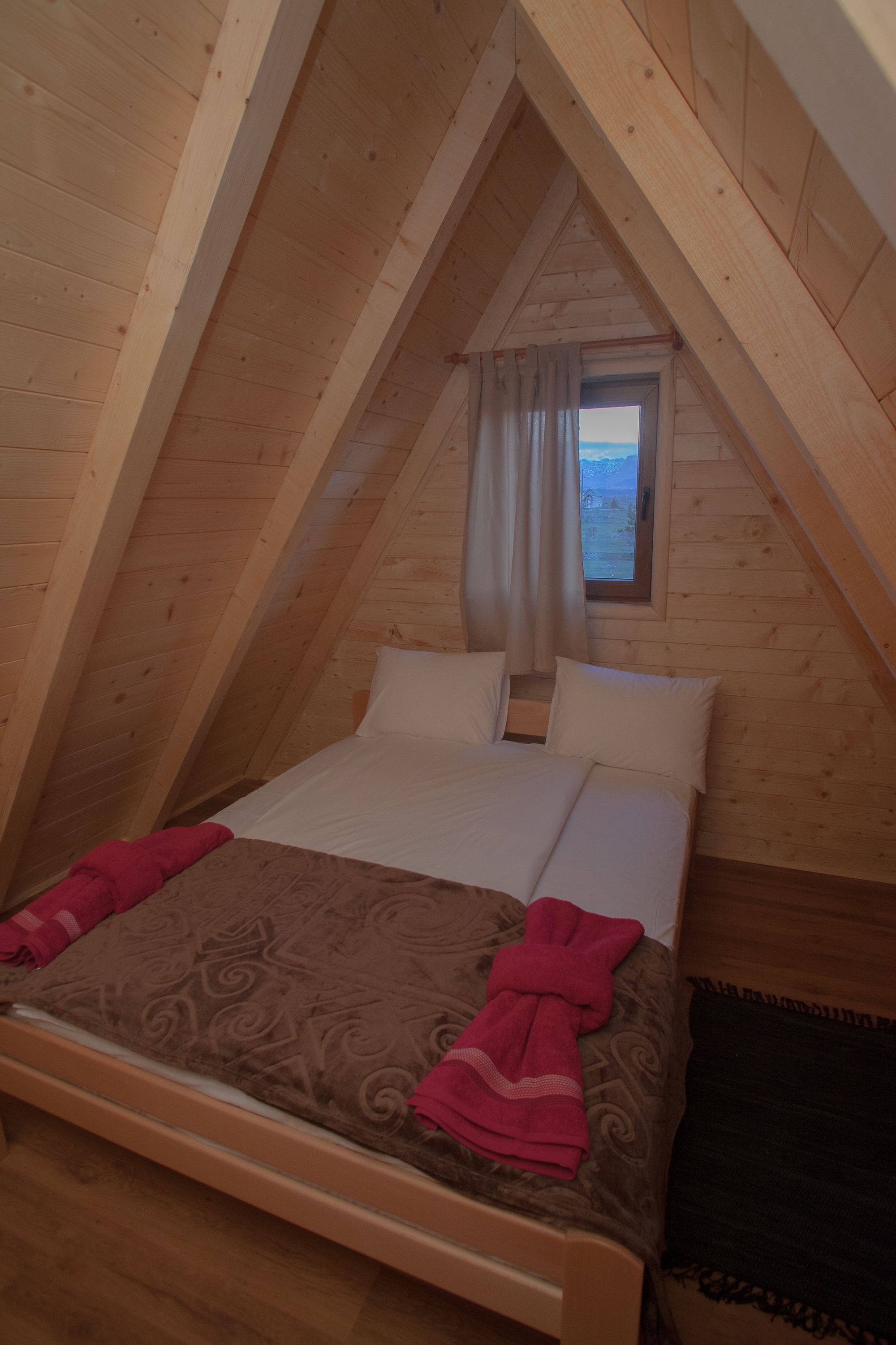 Bàn ủi/dụng cụ ủi quần áo, truy cập Internet không dây miễn phí 