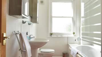 Cottage, Multiple Beds | Bathroom shower