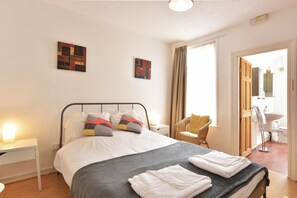 Cottage, Multiple Beds