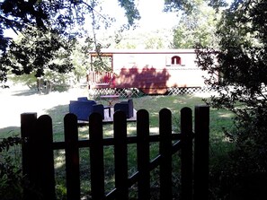 Exterior - La Grange d'Emile Gites, Roulottes et Piscine (Blandas)