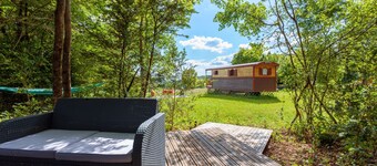 La Grange d'Emile Gites, Roulottes et Piscine