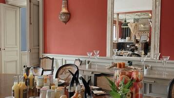 包含每日欧式早餐