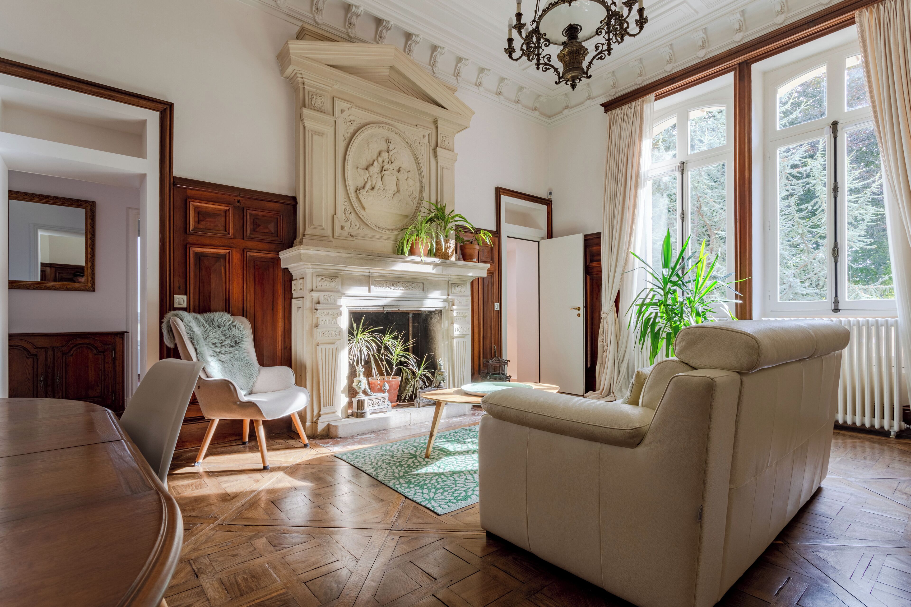 Grand Apartment, 2 Bedrooms, Terrace, Lake View | Living area