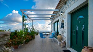 Villa, 3 habitaciones | Terraza o patio