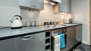 Apartment, 1 Bedroom, Balcony | Private kitchenette - Sheffield Modern Apartments (Sheffield)