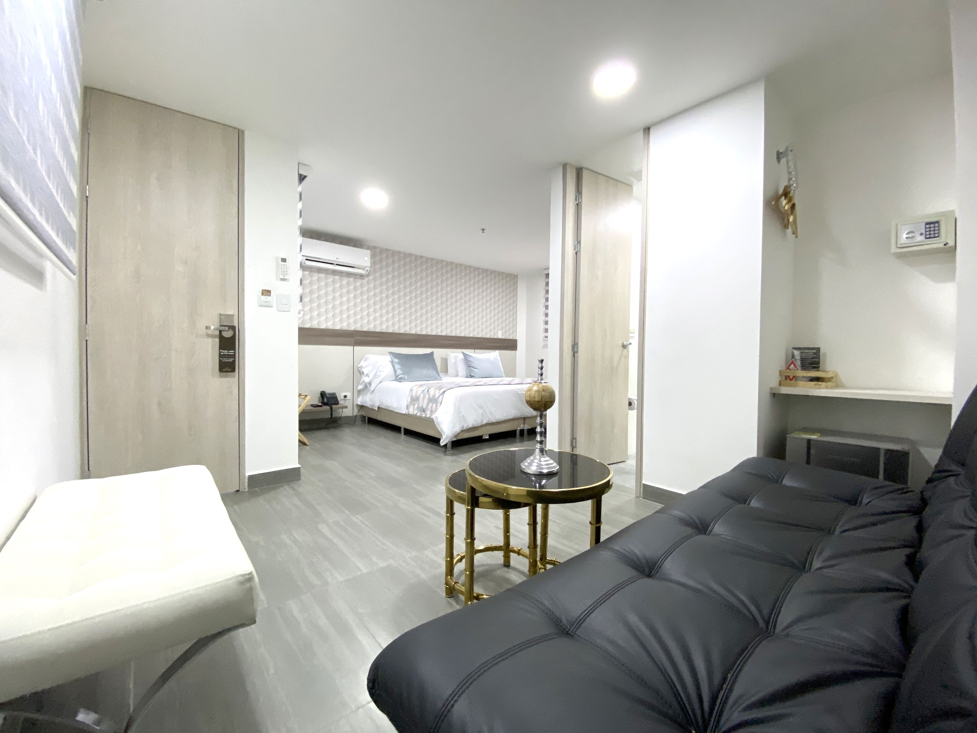 Chambre Junior | Minibar, coffres-forts dans les chambres, ameublement personnalisé