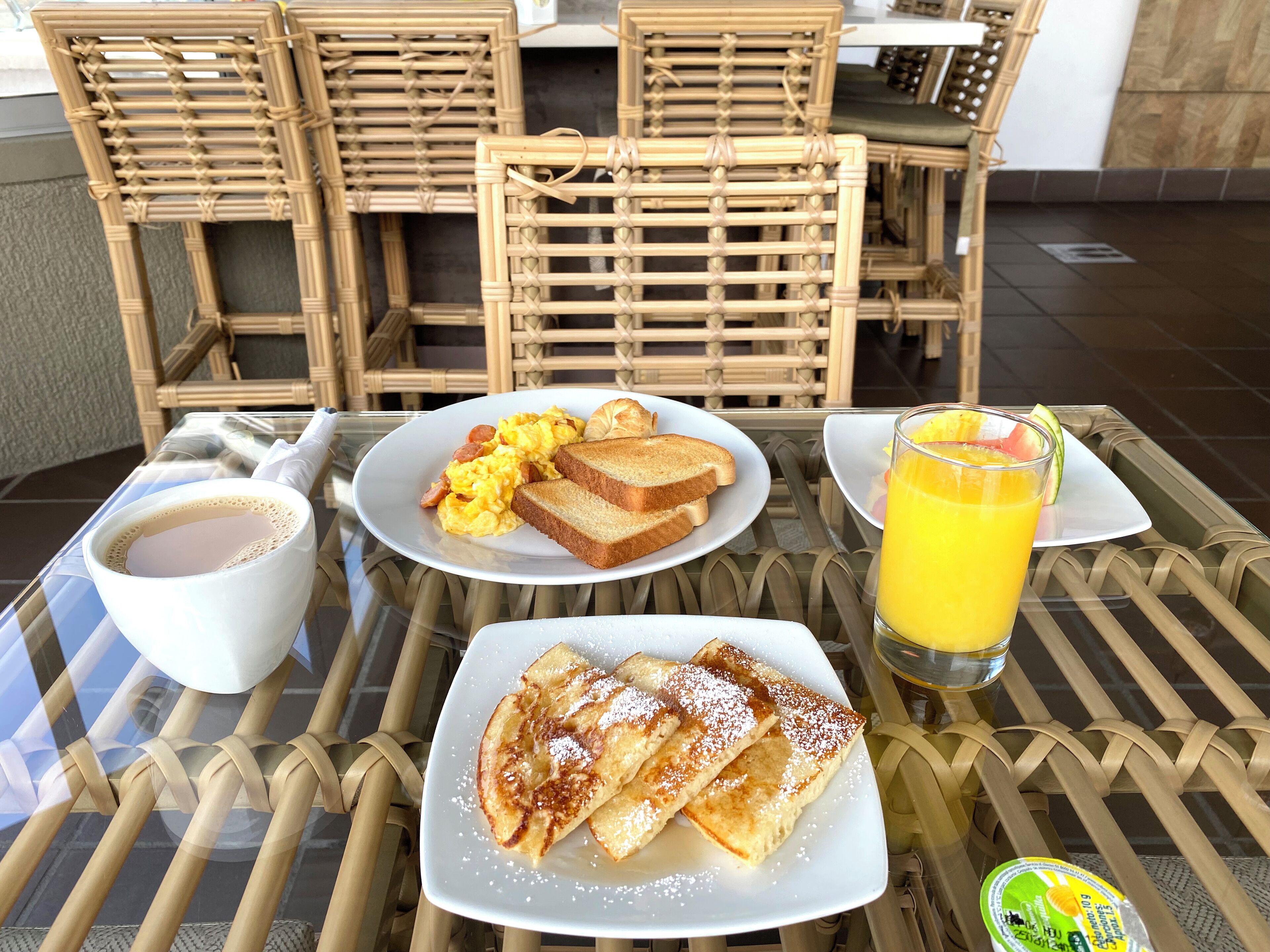 free daily continental breakfast